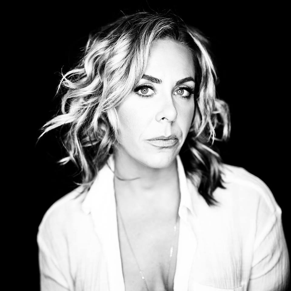 Solo Musician Interview: Amanda Rheaume – Indie Light